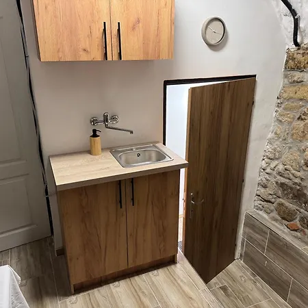 Quarto em Acomodações Particulares Suterénní Na Hejtmánce U Letiště V Mladé Boleslavi Mladá Boleslav